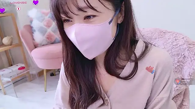 meg 0901 online show from 03.15.25