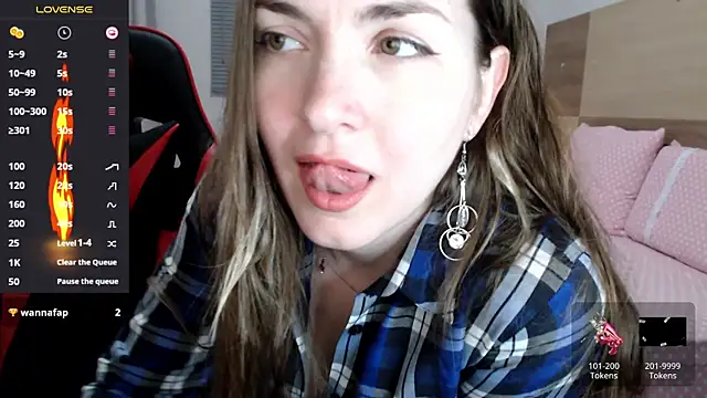 Snapshot of Naughty_Annn chatting on 04.29.26 Naughty Annn online show from 04.29.26