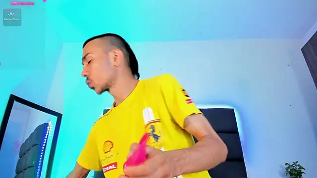 Snapshot of steven_hott8 chatting on 03.02.25 steven hott8 online show from 03.02.25