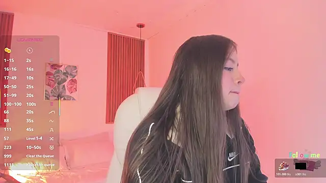 TiffanyWright online show from 11.07.25