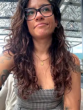 Snapshot of ValeriEvan chatting on 09.22.25 ValeriEvan online show from 09.22.25