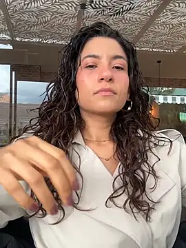 Snapshot of ValeriEvan chatting on 09.30.25 ValeriEvan online show from 09.30.25