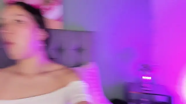 Cassie fletcher  online show from 12.05.25