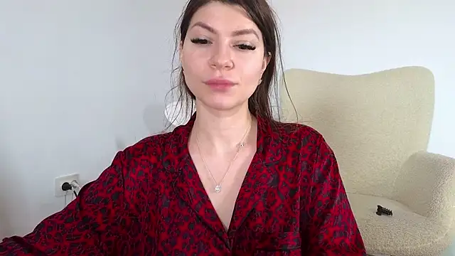 Snapshot of Jullyenn3 chatting on 01.06.25 Jullyenn3 online show from 01.06.25