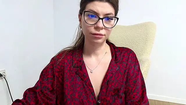 Snapshot of Jullyenn3 chatting on 01.21.25 Jullyenn3 online show from 01.21.25