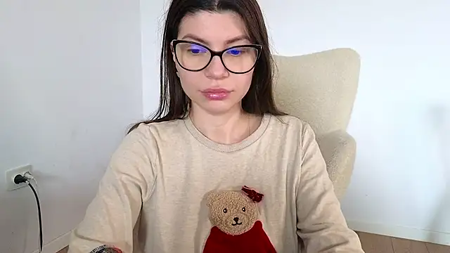 Snapshot of Jullyenn3 chatting on 02.16.25 Jullyenn3 online show from 02.16.25