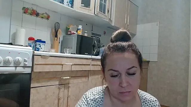 Vika  online show from 02.02.25