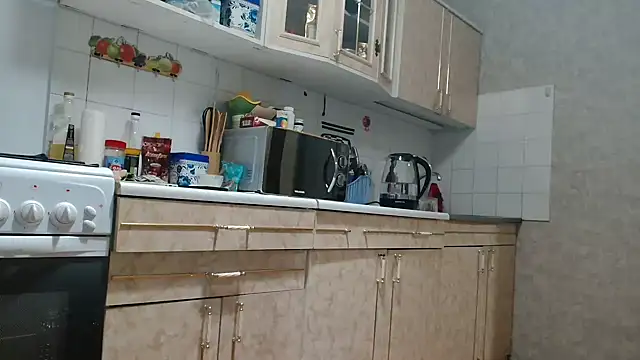 Vika  online show from 02.21.25