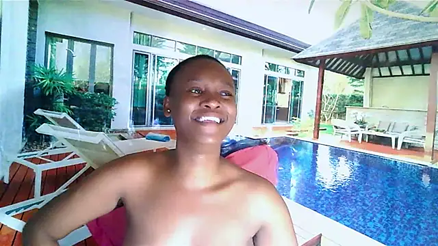 Snapshot of EbonyOlive69 chatting on 12.11.24 EbonyOlive69 online show from 12.11.24