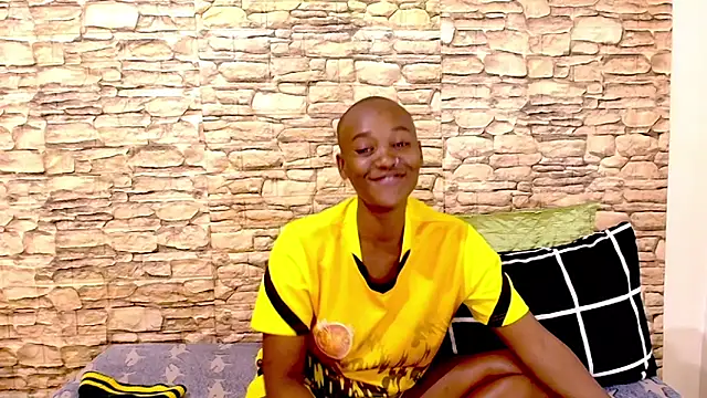 Snapshot of EbonyOlive69 chatting on 06.28.26 EbonyOlive69 online show from 06.28.26