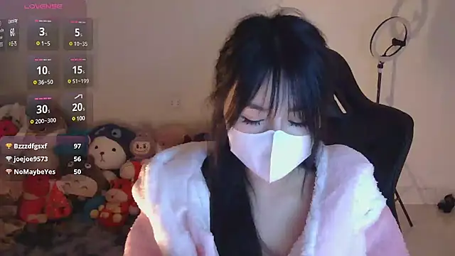 Snapshot of TimmyZi chatting on 12.09.24 TimmyZi online show from 12.09.24