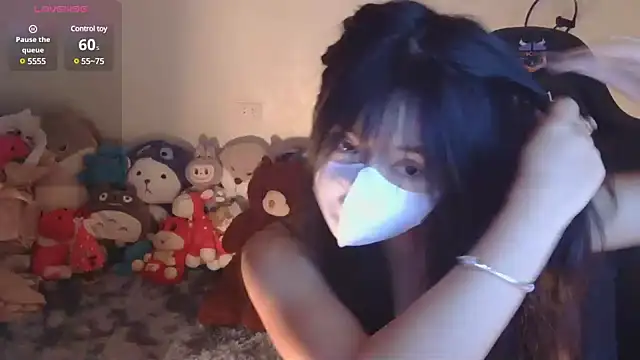 Snapshot of TimmyZi chatting on 12.10.24 TimmyZi online show from 12.10.24