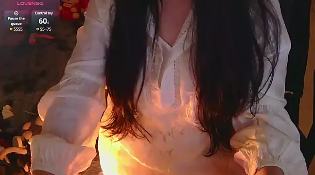 Snapshot of TimmyZi chatting on 12.23.24 TimmyZi online show from 12.23.24