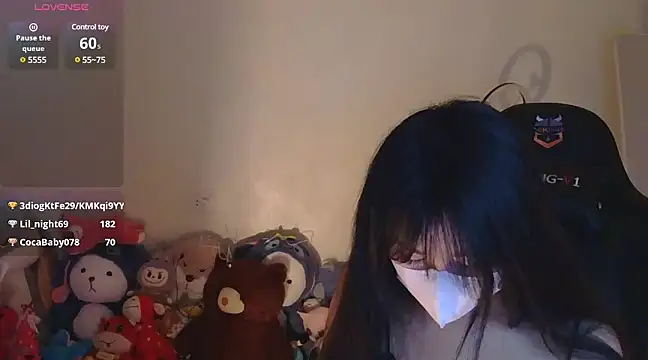 Snapshot of TimmyZi chatting on 12.24.24 TimmyZi online show from 12.24.24