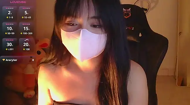 Snapshot of TimmyZi chatting on 01.16.25 TimmyZi online show from 01.16.25