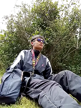 Snapshot of Cuervo_maniaco chatting on 10.08.25 Cuervo maniaco online show from 10.08.25