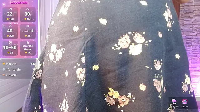 Snapshot of Manuela_bela chatting on 02.12.25 Manuela bela online show from 02.12.25