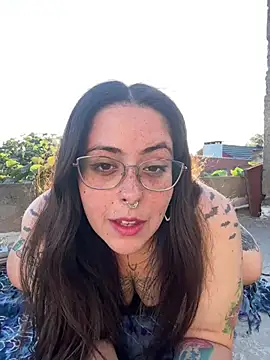 Snapshot of Mizztikaa chatting on 01.21.25 Mizztikaa online show from 01.21.25