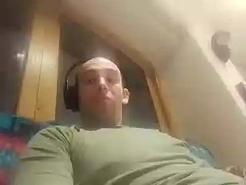 Snapshot of DrbigdickUK chatting on 02.10.25 DrbigdickUK online show from 02.10.25