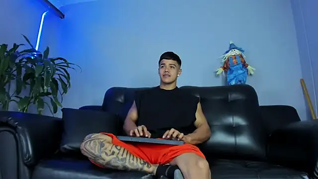 Rob saenz  online show from 10.07.25