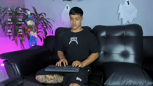 Rob saenz  online show from 10.23.25