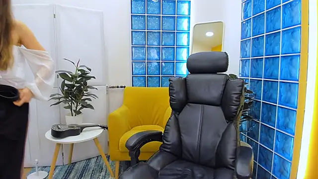 MaryannSoftt online show from 01.31.25