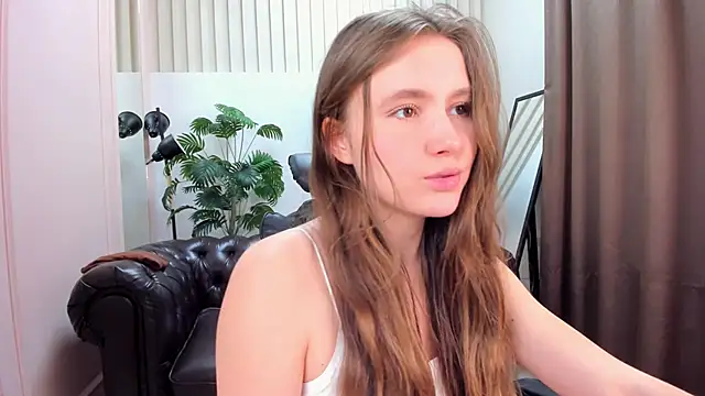 MaryannSoftt online show from 02.05.25