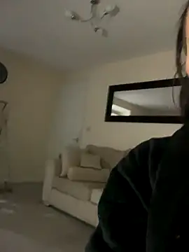 UKSYDNEYFOX online show from 09.24.25