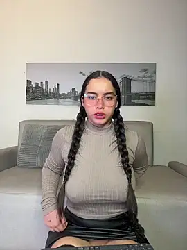 SophieRoyals online show from 05.08.26