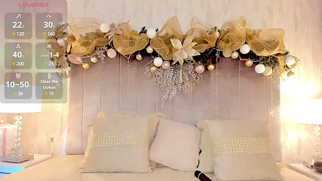 Snapshot of ashlyestone chatting on 12.29.24 ashlyestone online show from 12.29.24