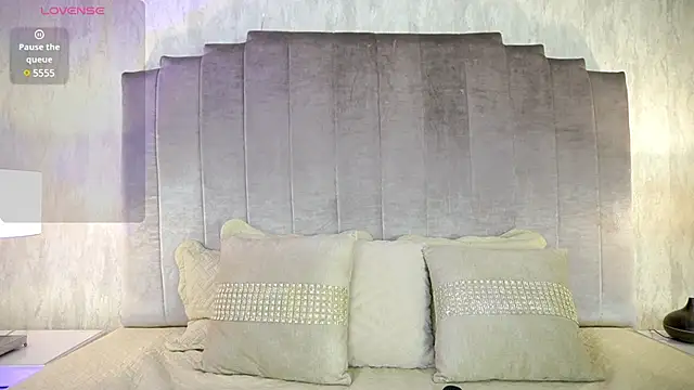 Snapshot of ashlyestone chatting on 01.17.25 ashlyestone online show from 01.17.25