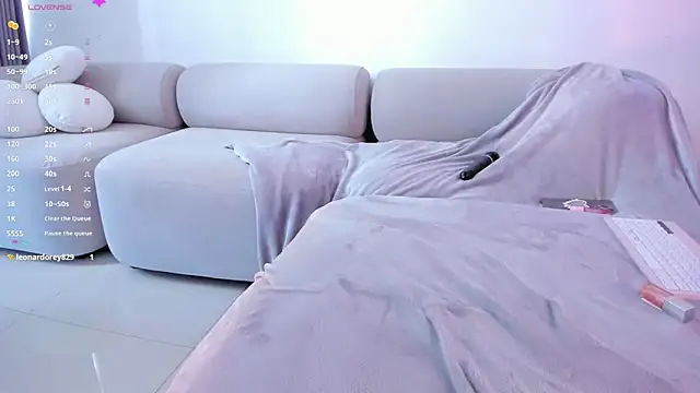 ashlyestone online show from 01.18.26