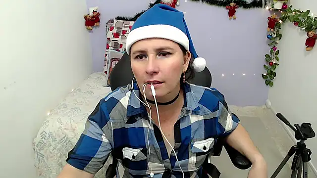 victoria jones online show from 12.23.24
