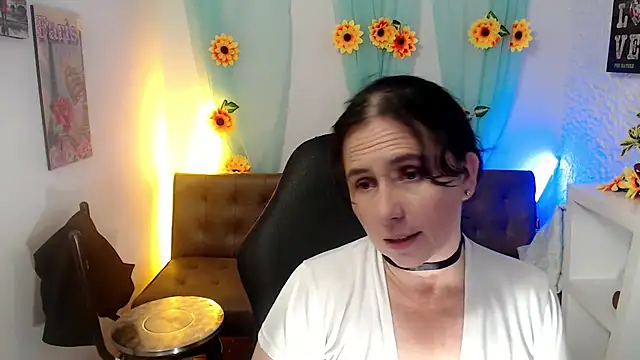 victoria jones online show from 03.04.25