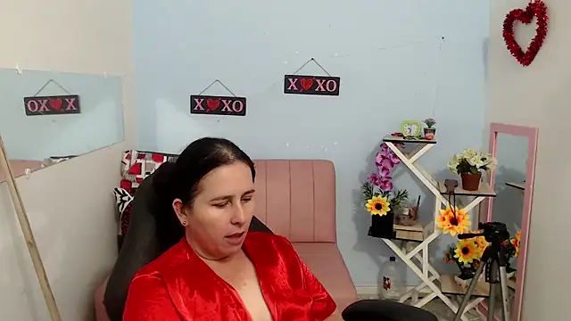 victoria jones online show from 10.03.25