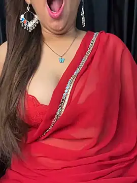 Snapshot of Diya_Chopra chatting on 06.07.26 Diya Chopra online show from 06.07.26