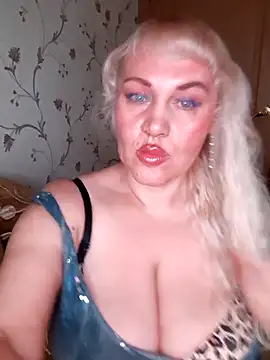 IsabellaBoni online show from 11.18.25