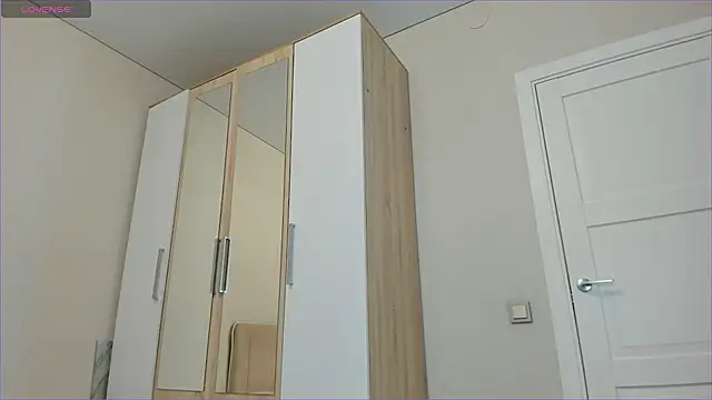 Snapshot of sweety_vikky chatting on 02.03.25 sweety vikky online show from 02.03.25