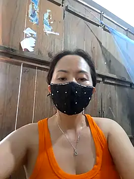 Snapshot of Baby-sexytits18 chatting on 03.06.25 Baby-sexytits18 online show from 03.06.25