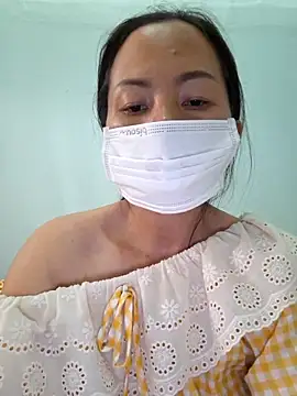 Snapshot of Baby-sexytits18 chatting on 03.17.25 Baby-sexytits18 online show from 03.17.25