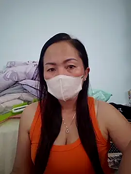 Baby-sexytits18 online show from 10.13.25