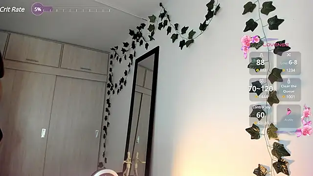 Sarah Castillo  online show from 12.18.24