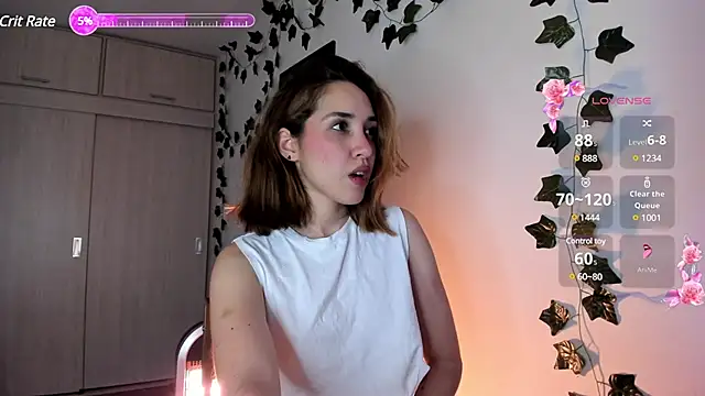 Sarah Castillo  online show from 12.20.24