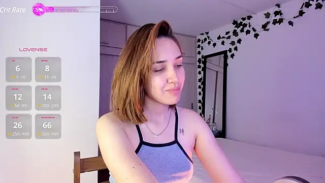 Sarah Castillo  online show from 03.21.25