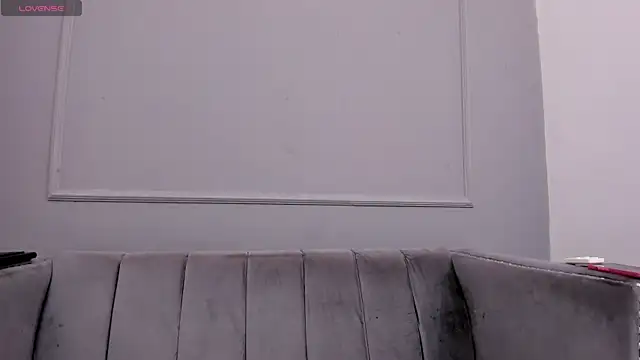 Isabellsmmith online show from 12.31.24