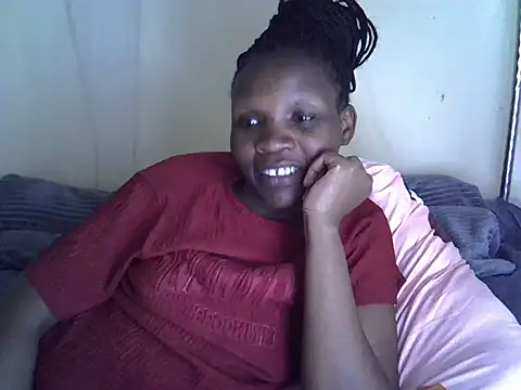 Snapshot of Sweet_serah chatting on 11.12.25 Sweet serah online show from 11.12.25