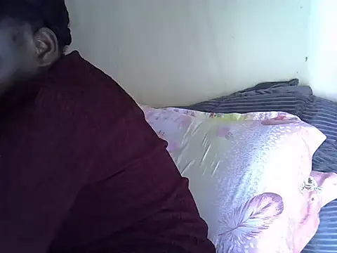 Snapshot of Sweet_serah chatting on 11.20.25 Sweet serah online show from 11.20.25