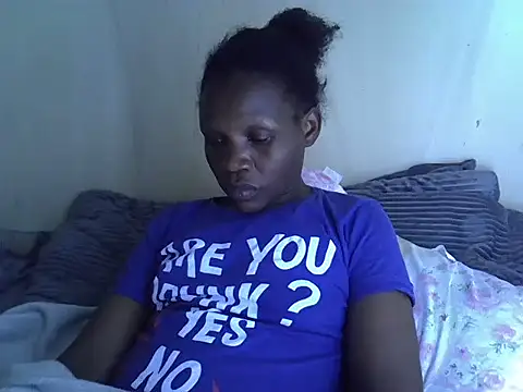 Snapshot of Sweet_serah chatting on 11.21.25 Sweet serah online show from 11.21.25