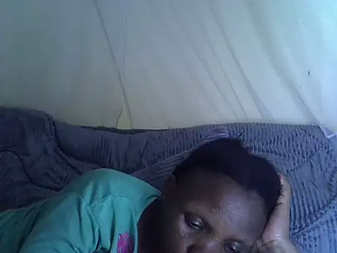 Snapshot of Sweet_serah chatting on 11.25.25 Sweet serah online show from 11.25.25