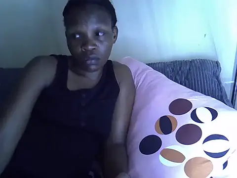 Snapshot of Sweet_serah chatting on 11.28.25 Sweet serah online show from 11.28.25